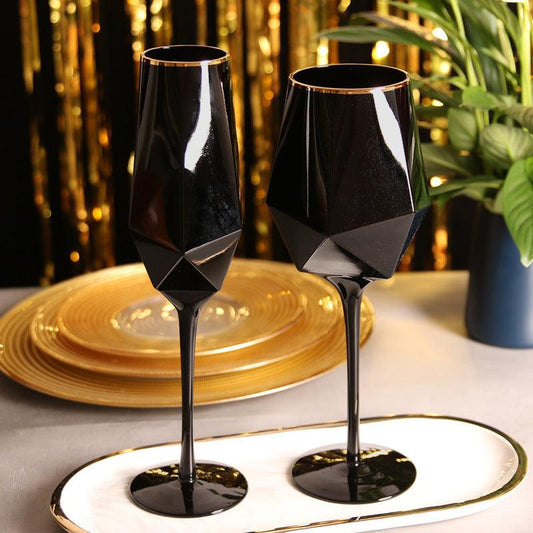 Geometric Elegance: Discover the Charm of Decorative Wine Glasses