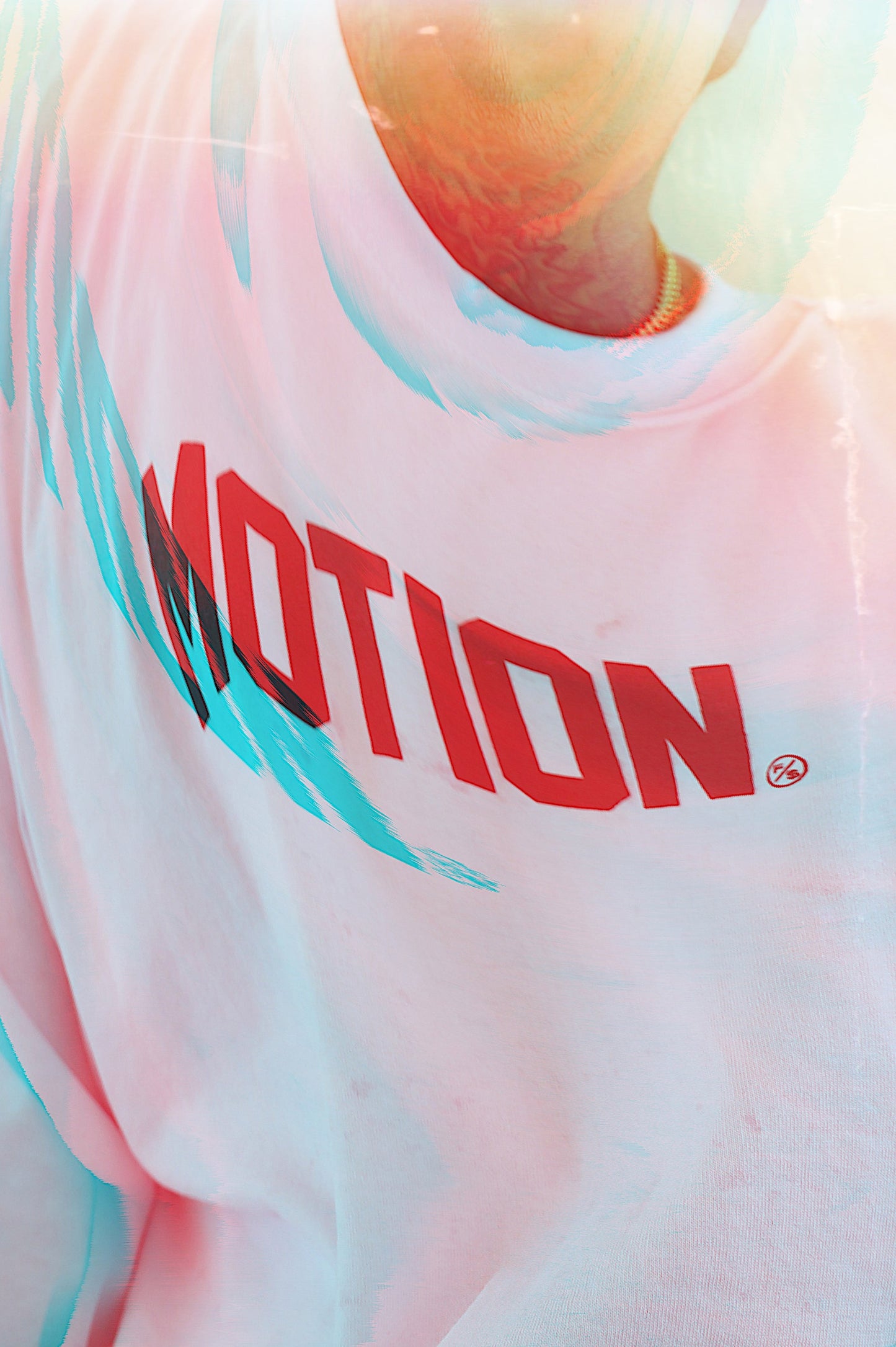 Motion (White)