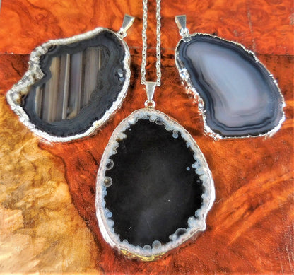 Agate Slice Necklace Pendant (Black)(Silver Edges) Natural Geode Slice Jewelry