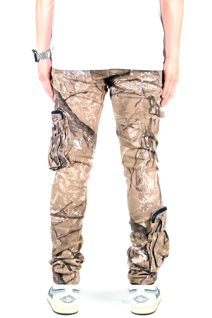 KUDO Men's premium twill forest camo pattern cargo pants.