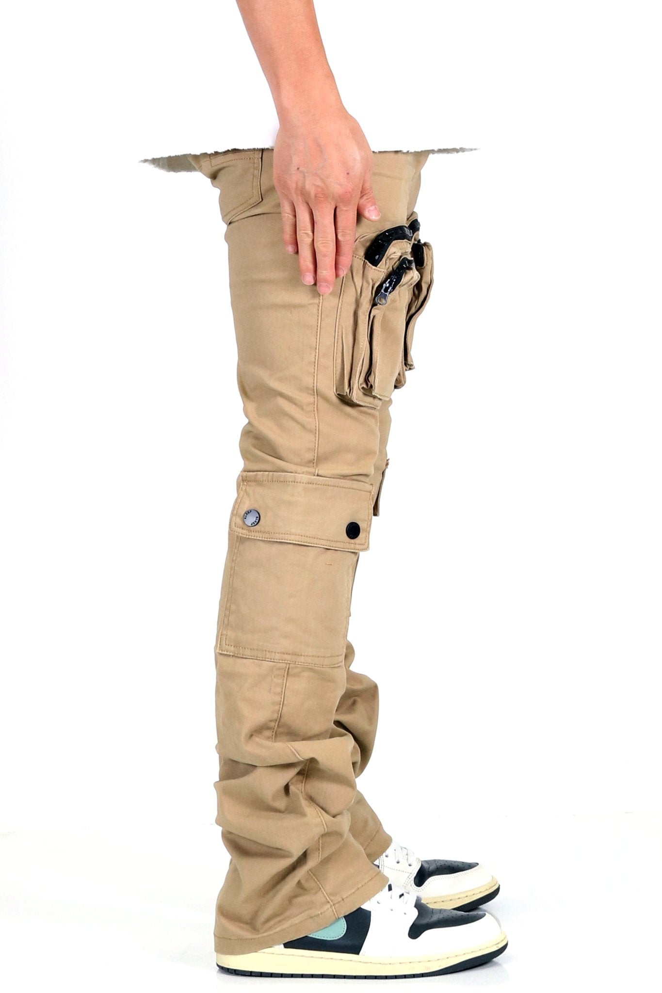 VENGE Men's premium twill khaki stacked cargo pants.