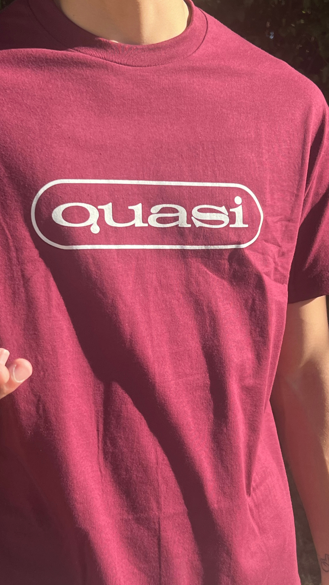 Quasi Boomerang Tee