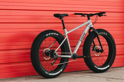 6061 TRAIL+ FAT BIKE - STONE GREY