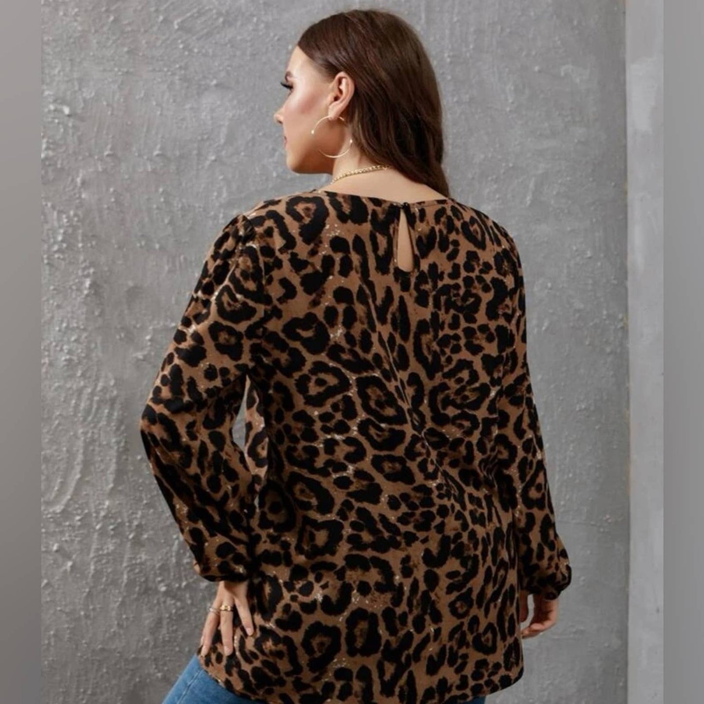 Plus Leopard Print Lantern Sleeve Blouse