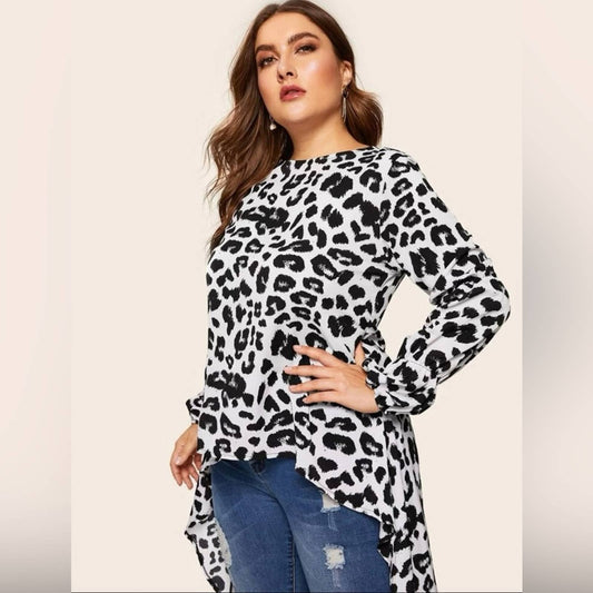 Plus Dip Hem Leopard Print Blouse